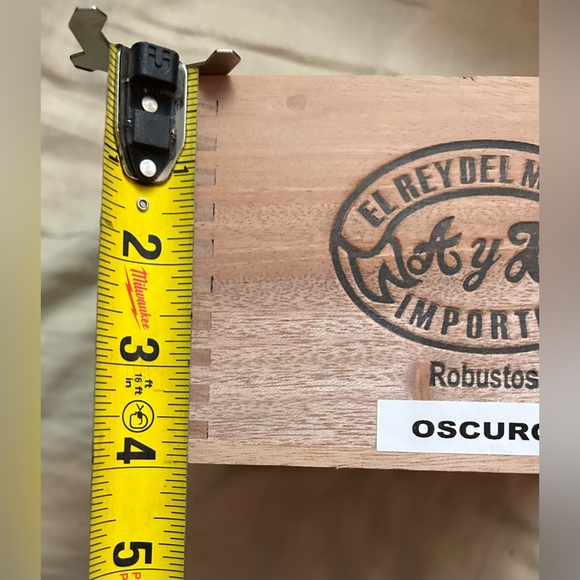 ELREYDEL MUNDO Empty Wooden Cigar Box - Picture 7 of 7